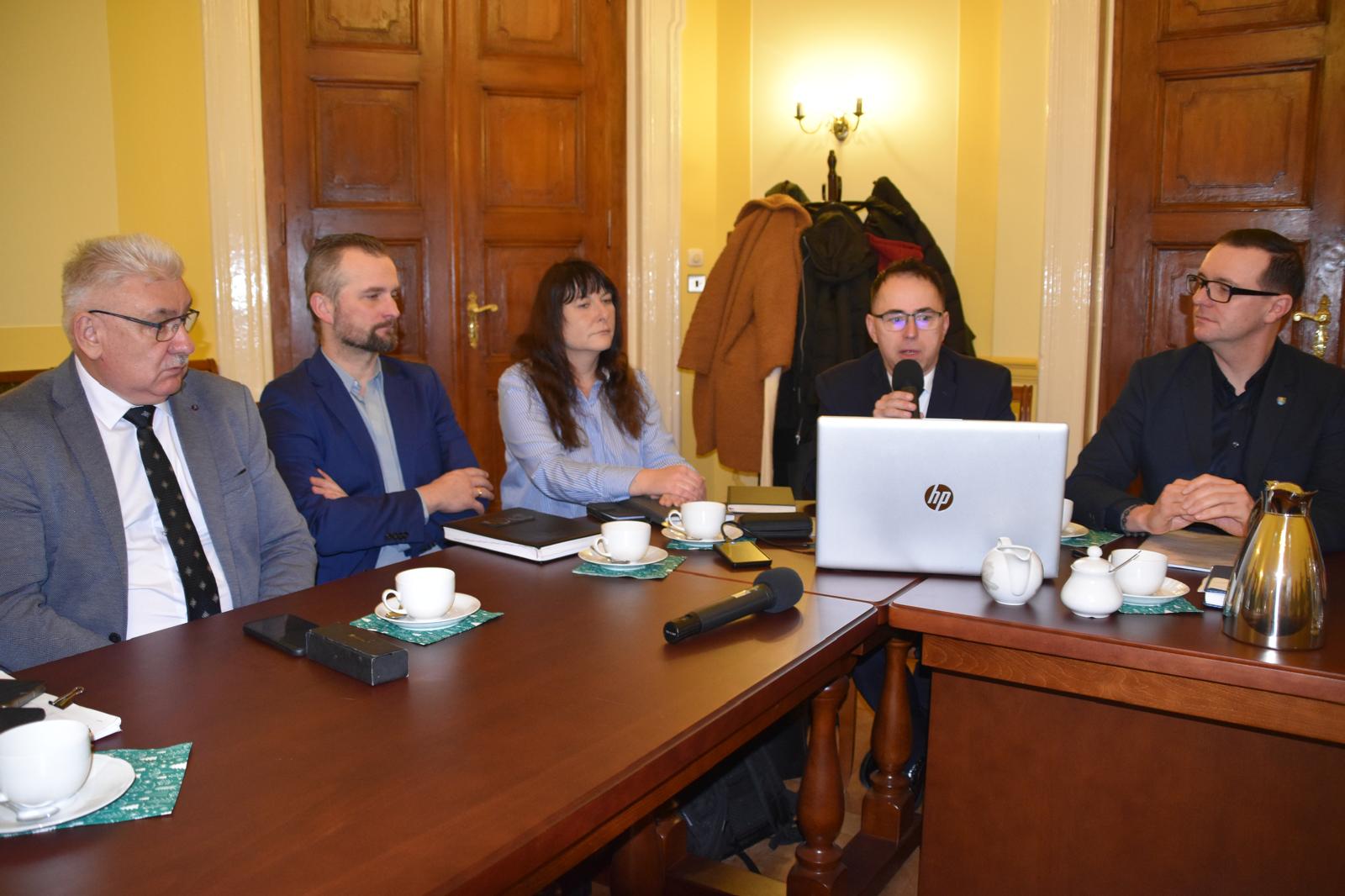 Na zdjęciu uczestnicy spotkania